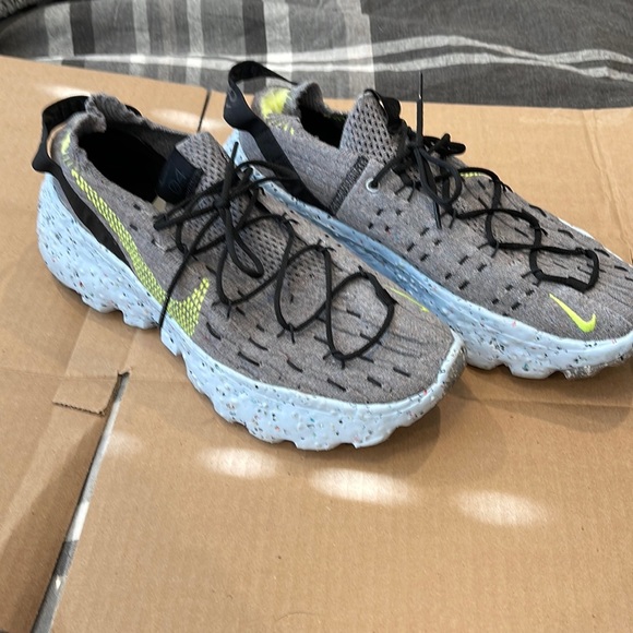 Nike Other - Nike Space Hippie 04 Sneakers, M 10.5